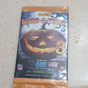 Panini Score-A-Treat Halloween NFL Trading Cards Pack - Orange and Black